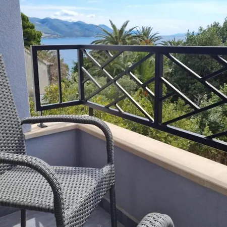 Near The - Two Bedroom 703 Appartement *